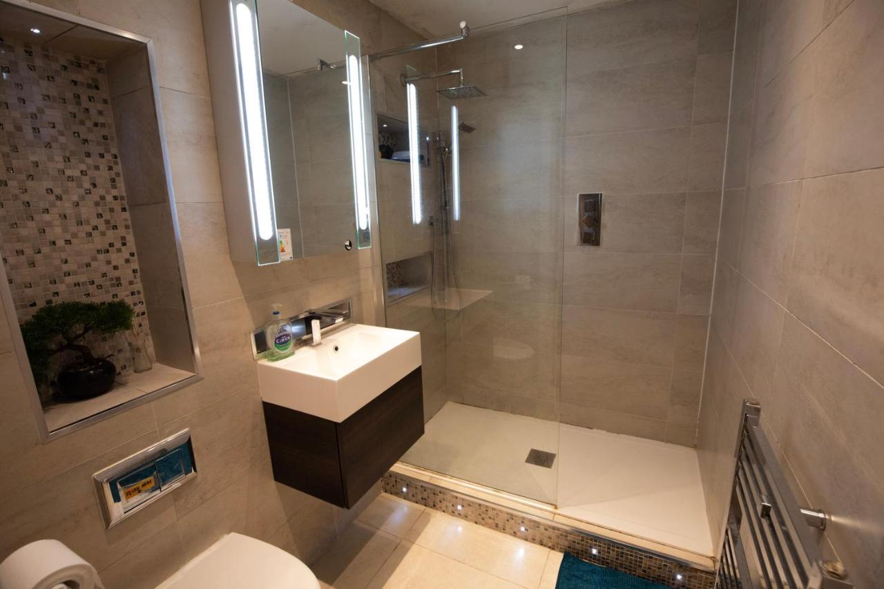 London Luxury Holiday Home B エクステリア 写真